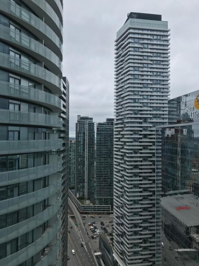 Stylish Condos Toronto Esterno foto